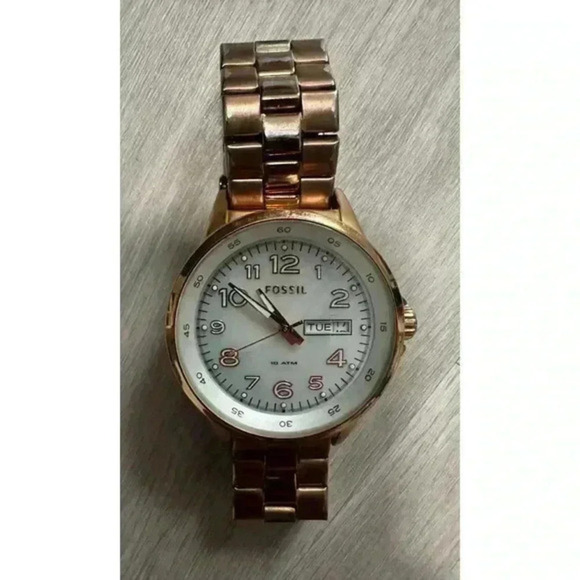Fossil Rose Gold Watch 10ATM - Picture 2 of 9